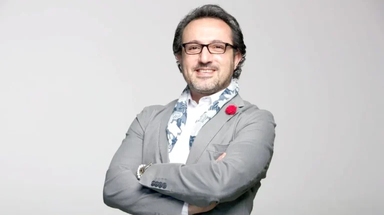 شريف مدكور..كيف حول الإساءة إلى درس في الأخلاق والإنسانية؟