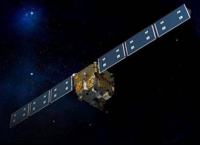 أول مشروع عربي بقيادة الإمارات.. "القمر الاصطناعي العربي 813" جاهز للإطلاق