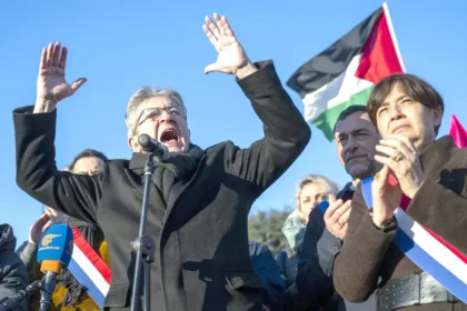 A French research institution cancels a conference on Palestine under pressure from the Ministry of Higher Education.