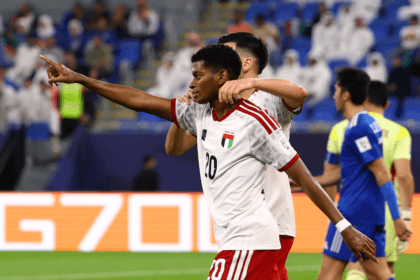 “الأبيض” يزأر في ملعب البيت.. ويبحث عن عبور الجزائر نحو إنجاز تاريخي في كأس العرب