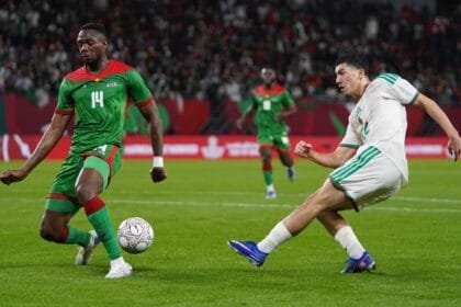 Algeria snatches a hard-fought victory from Burkina Faso's "Stallions" and qualifies for the Round of 16 of the Africa Cup of Nations