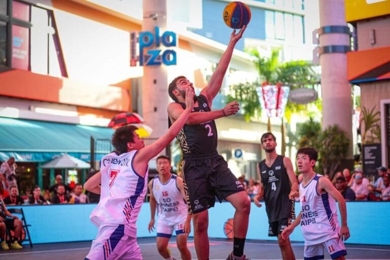 "الأولمبياد الخاص الإماراتي" يتوج بذهبية كأس العالم لكرة السلة الثلاثية