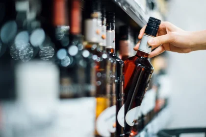 إفلاس 4 شركات مشروبات كحولية في أمريكا وتحذيرات من موجة أوسع