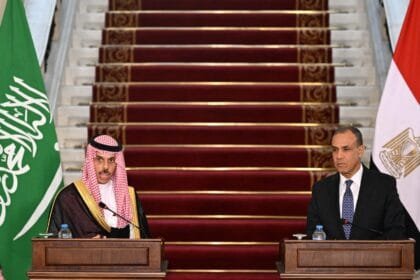 اتصال هاتفي بين وزيري خارجية مصر والسعودية للتنسيق حول غزة والسودان