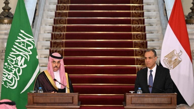 اتصال هاتفي بين وزيري خارجية مصر والسعودية للتنسيق حول غزة والسودان