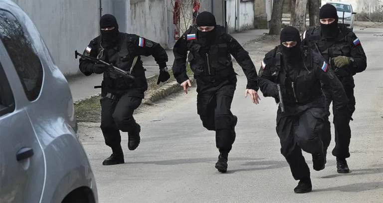 Russia: Father and daughter arrested in Sochi on suspicion of espionage and planning to fight for Ukrainian forces.