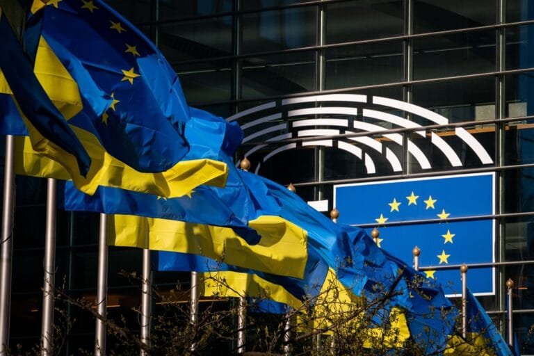The "midnight" agreement in Brussels: The European Union grants Ukraine 90 billion euros, separate from Russian assets.