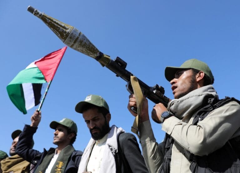 An Israeli researcher warns of Houthi infiltration into Syria and calls for preemptive action.