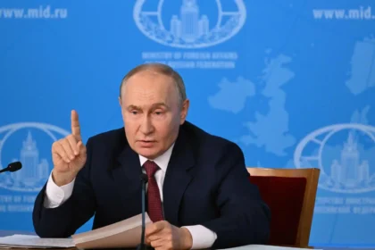 Putin warns: Economic sanctions directly harm those who impose them.