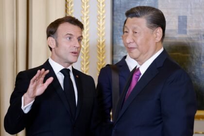 Macron and Xi... direct messages to ease tensions