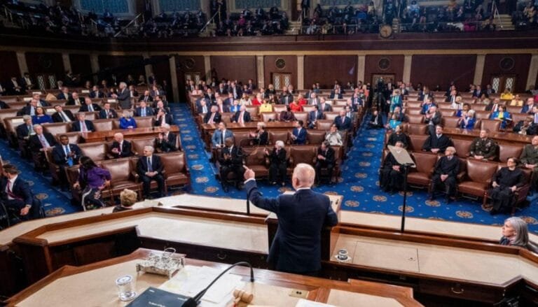 جمهوريون يضغطون على ترامب لتبني موقف صارم تجاه بوتين قبل قمة زيلينسكي