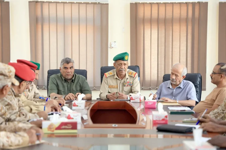 اللجنة الأمنية بحضرموت تعقد اجتماعاً استثنائياً وتؤكد الأمن مستتب وسنتعامل بحزم مع مثيري الشائعات