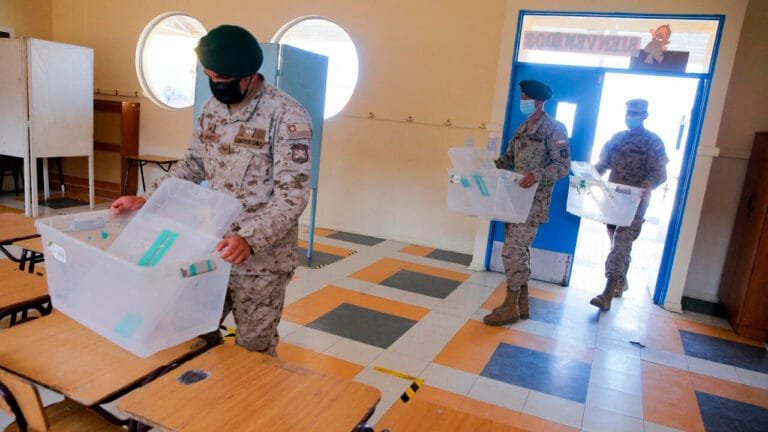 تشيلي تتجه للحسم الرئاسي وسط مؤشرات على صعود اليمين المتطرف