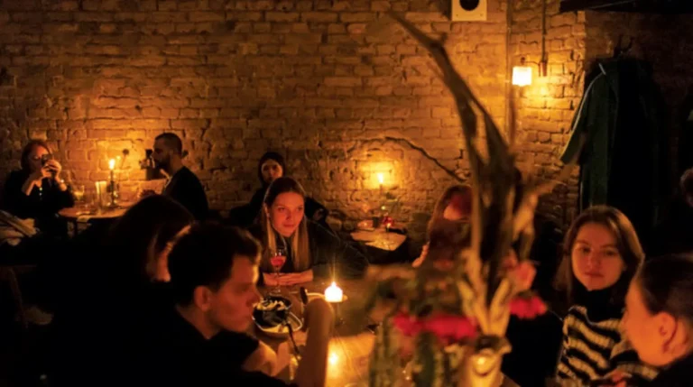 Ukraine faces widespread power outages after Russian airstrikes