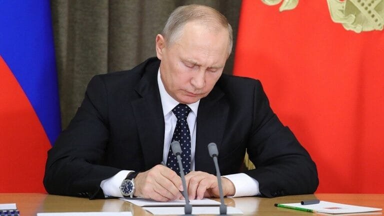 Russia: Putin approves agreement to facilitate the movement of troops, ships, and aircraft with India