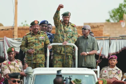 تحالف "صمود" يطالب البرهان بتسليم البشير.. ويدعو لتوسيع ولاية الجنائية الدولية