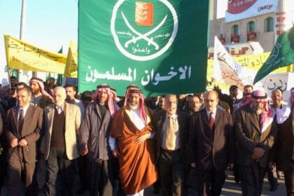 صوت الإمارات تكشف: كيف استخدمت جماعة الإخوان المسلمين الدين لزعزعة استقرار الدول العربية؟