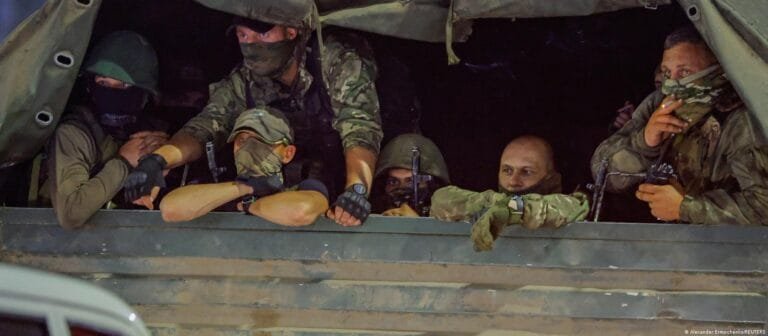 بعد اجتماع رفيع المستوى .. عقوبة صارمة للمقاتلين العراقيين في الحرب الروسية الأوكرانية