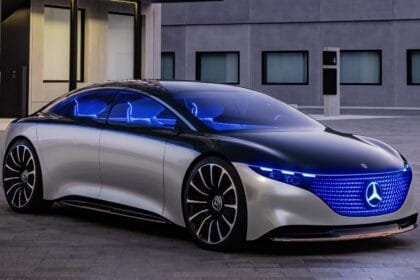 مرسيدس تتصدر قائمة السيارات الفاخرة الأكثر تسجيلًا في نوفمبر