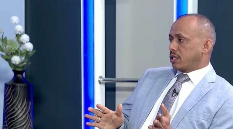 زلزال سياسي في عدن: 5 وزارات يمنية تعلن تأييدها الرسمي لإعلان "دولة الجنوب"