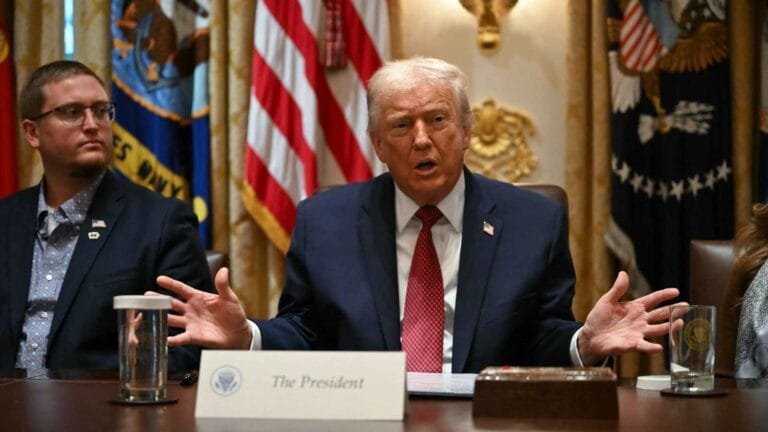 صربيا تعلن دعمها القوي لخطة ترامب للتسوية السياسية في أوكرانيا