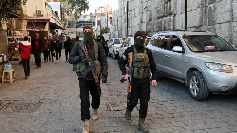 Britain imposes sanctions on Syrian military leaders