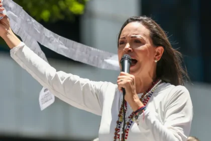 زعيمة المعارضة الفنزويلية تغيب عن مراسم نوبل