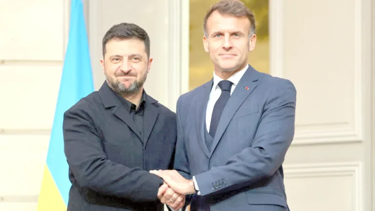 ماكرون: فرنسا مستمرة في دعم أوكرانيا لتحقيق سلام عادل ودائم