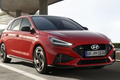 Korea's largest car manufacturer faces challenges... Hyundai's sales decline due to global markets