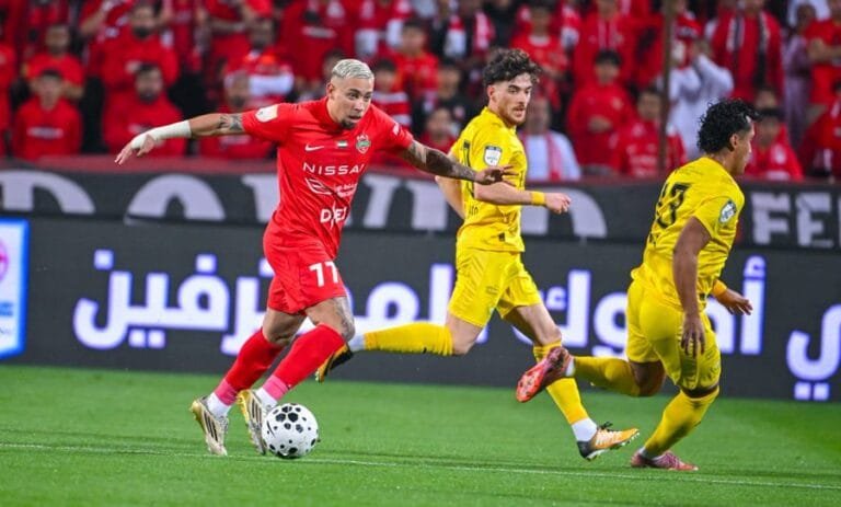 شباب الأهلي يقسو على الوصل بثلاثية وينقض على وصافة الدوري الإماراتي