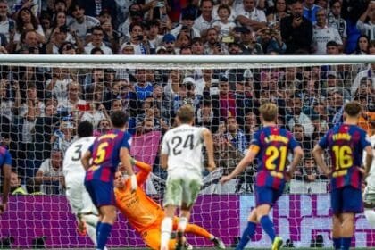 مواعيد مباريات اليوم والقنوات الناقلة.. شباب الأهلي يواجه الوصل وكلاسيكو السوبر الإسباني