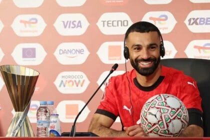 محمد صلاح: فخور بهذا الجيل.. ونقاتل من أجل إسعاد مصر رغم قلة المحترفين