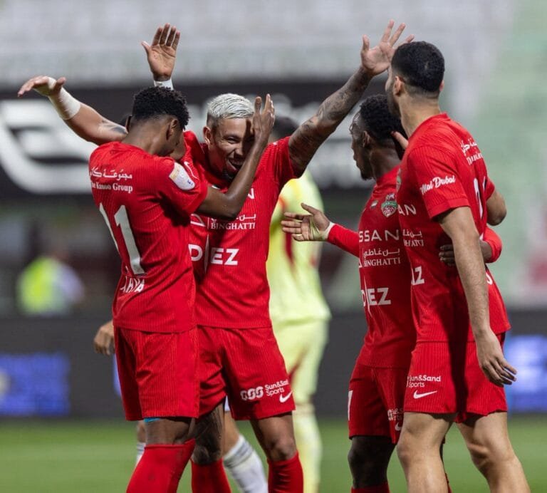 مواعيد مباريات اليوم والقنوات الناقلة.. شباب الأهلي يواجه دبا وعجمان أمام الظفر