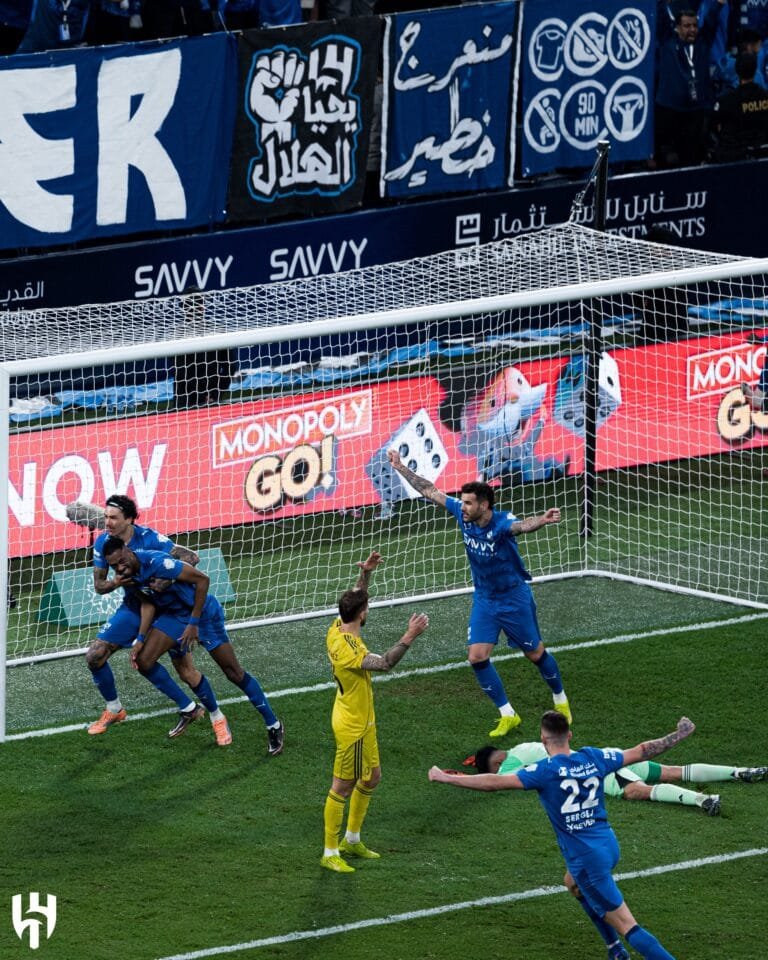 الهلال يحسم ديربي الرياض بثلاثية أمام النصر في الدوري السعودي