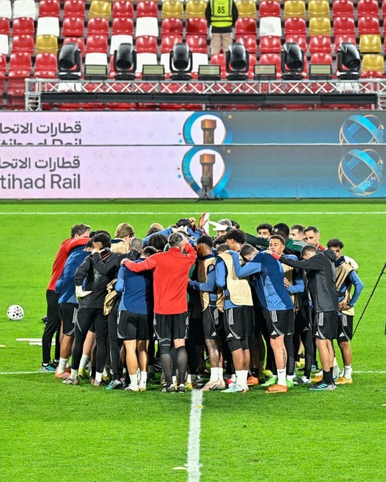 Al-Jazira clashes with Al-Ahly.. Today's match schedule and broadcast channels