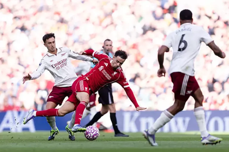 مواعيد مباريات اليوم والقنوات الناقلة.. ليفربول وآرسنال وديربي مدريد والدوري الإماراتي