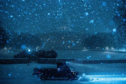 America under siege from ice... Blizzard raises death toll to 21, and deadly cold threatens millions.