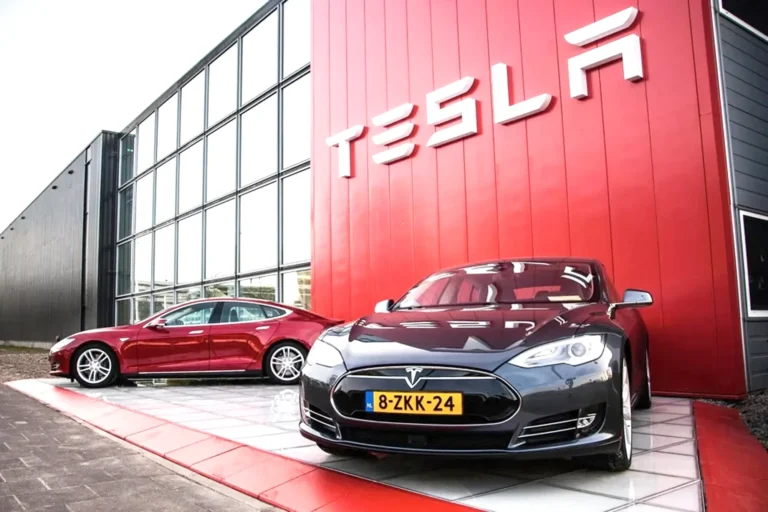 Smart tunnels for Tesla cars under Las Vegas to ease congestion and speed up commuting