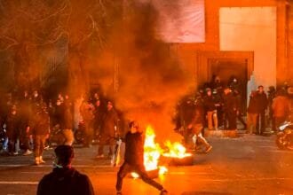 إيران تعلن الحداد الوطني 3 أيام بعد أعمال العنف الأخيرة