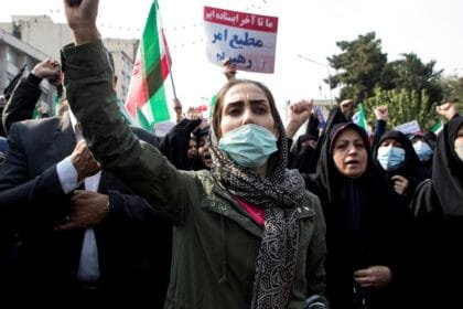 تقرير حقوقي: مقتل 29 شخصاً واعتقال المئات خلال 10 أيام من الاحتجاجات في إيران