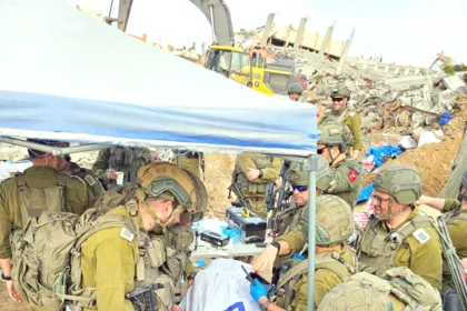 الجيش الإسرائيلي ينتشل رفات آخر الرهائن المفقودين ران جفيلي في قطاع غزة