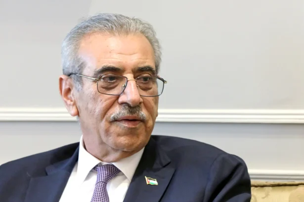 علي شعث: غزة تدخل مرحلة «القانون الواحد والسلطة الواحدة»