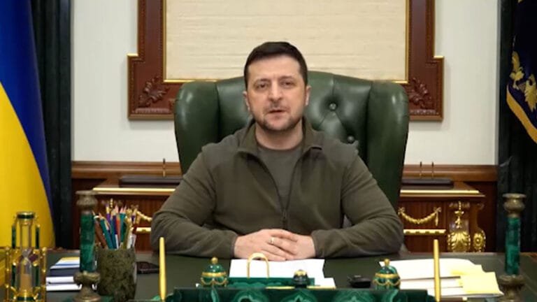 Zelensky calls on Trump to launch a "Maduro operation" against Kadyrov... and the Chechen leader responds: "Try to be a man, you clown."