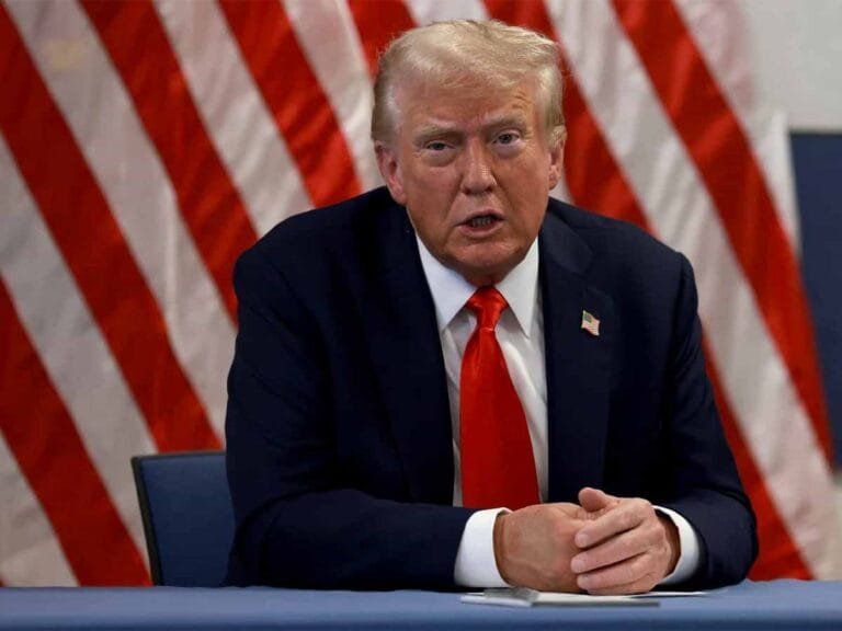 Trump: Iran wants to reach an agreement with the United States despite the deployment of a massive military force.