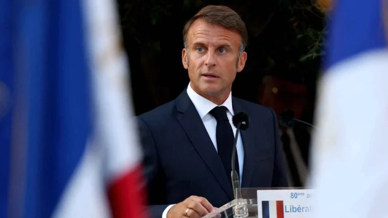 How did French President Macron comment on the burial of the last Israeli hostage in Gaza?