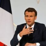 ماكرون: فرنسا ستدعم تنفيذ اتفاق وقف إطلاق النار في سوريا