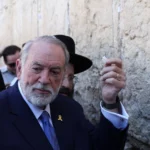 السفير الأمريكي لدى إسرائيل يؤكد تهريب قادة الحرس الثوري للمليارات: "يستعدون ليوم السقوط"