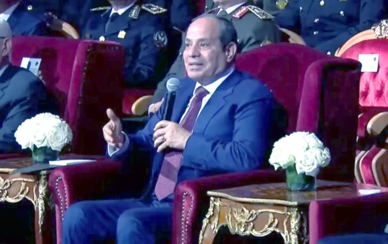 السيسي في عيد الشرطة الـ74 يكشف كواليس خيار الانتخابات في 2013