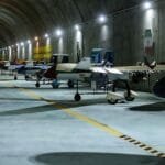 إيران تعزز قواتها بألف طائرة مسيرة وسط تصاعد التوتر مع واشنطن