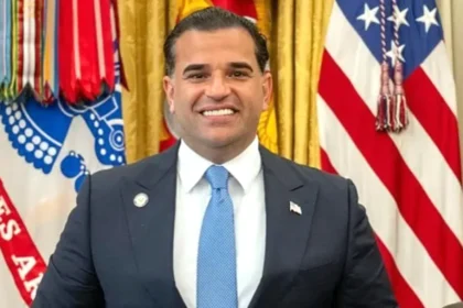 A US official reveals the mechanisms of illicit money smuggling in Iraq